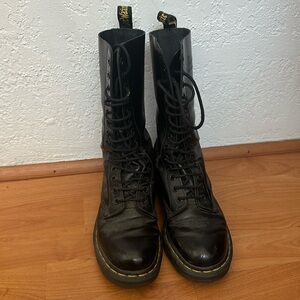 Doc Martens 1914 Smooth Leather Tall Boots